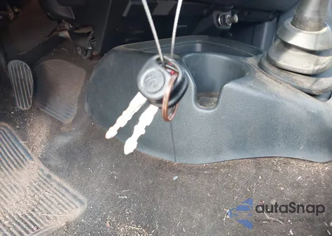 2001 Chevrolet S-10 Ls z USA, uszkodzony, nr VIN 1GCCS195018252152